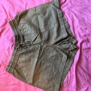 Universal Thread Khaki Women's Cargo Shorts